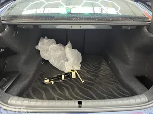 BMW 5-Series Saloon, Diesel, 2017, Blue