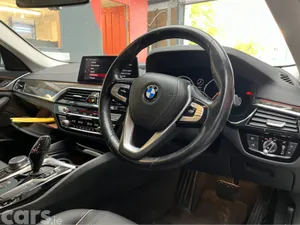 BMW 5-Series Saloon, Diesel, 2019, Silver