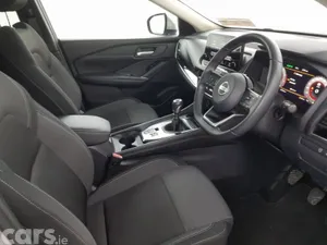 Nissan Qashqai MPV, Petrol, 2022, Grey