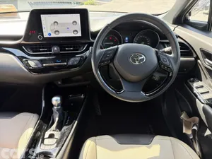 Toyota C-HR SUV, Petrol Hybrid, 2023, Grey