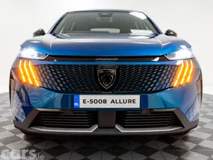 Peugeot 5008 SUV, Electric, 2027, Blue