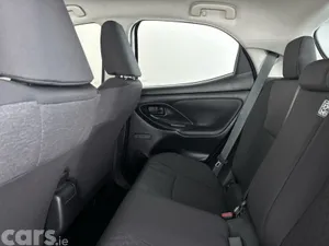 Toyota Yaris Hatchback, Petrol Hybrid, 2023, White