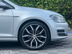 Volkswagen Golf Hatchback, Petrol, 2015, Silver