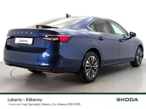 Skoda Superb Saloon, Diesel, 2027, Blue