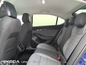 Skoda Superb Saloon, Diesel, 2027, Blue