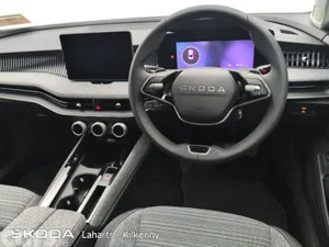 Skoda Superb Saloon, Diesel, 2027, Blue