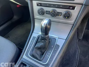 Volkswagen Golf Hatchback, Petrol, 2015, Silver