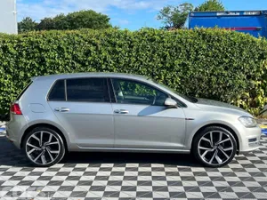 Volkswagen Golf Hatchback, Petrol, 2015, Silver