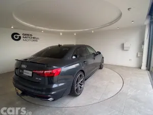 Audi A4 Saloon, Diesel, 2022, Grey