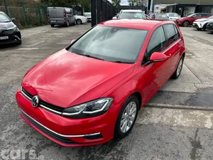 Volkswagen Golf Hatchback, Petrol, 2017, Red