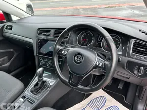 Volkswagen Golf Hatchback, Petrol, 2017, Red