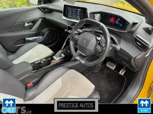 Peugeot 208 Hatchback, Petrol, 2020, Yellow
