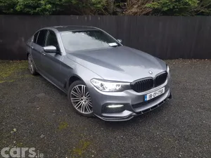 BMW 5-Series Saloon, Petrol Plug-in Hybrid, 2018, Blue