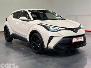 Toyota C-HR SUV, Petrol Hybrid, 2021, White