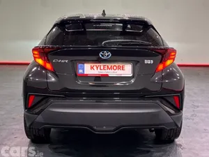 Toyota C-HR SUV, Petrol Hybrid, 2023, Black