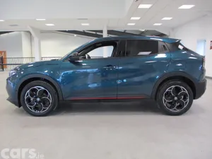 Alfa Romeo Junior SUV, Electric, 2027, Blue