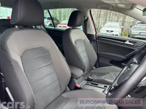 Volkswagen Golf Hatchback, Petrol, 2019, Red