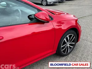 Volkswagen Golf Hatchback, Petrol, 2019, Red