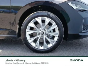 Skoda Superb Saloon, Diesel, 2027, Grey