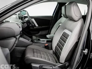 Citroen C4 Hatchback, Diesel Hybrid, 2027, Black
