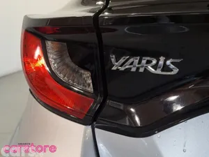 Toyota Yaris Hatchback, Petrol Hybrid, 2023, Silver