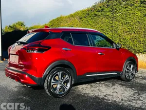 Nissan Other SUV, Petrol Hybrid, 2022, Red