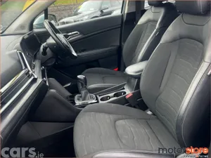 Kia Sportage SUV, Diesel Hybrid, 2023, Grey