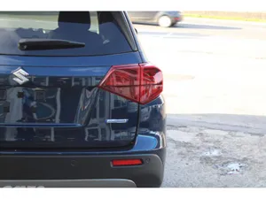 Suzuki Vitara SUV, Petrol Hybrid, 2027, Blue