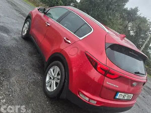 Kia Sportage SUV, Diesel, 2017, Red
