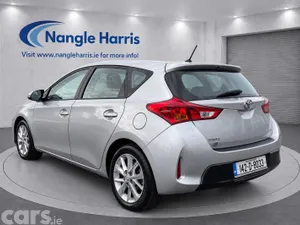 Toyota Auris Hatchback, Diesel, 2014, Silver