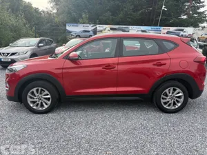 Hyundai Tucson Estate, Diesel, 2017, Red