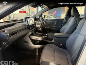 Toyota bZ4X Estate, Electric, 2026, White