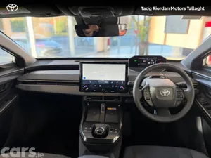 Toyota bZ4X Estate, Electric, 2026, White