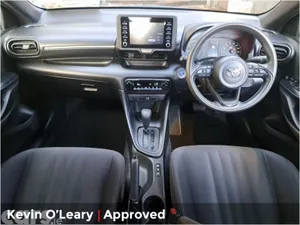 Toyota Yaris Hatchback, Petrol Hybrid, 2021, Silver