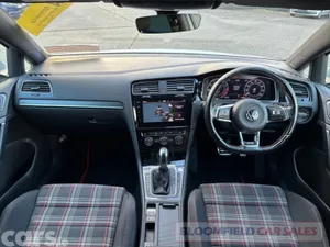 Volkswagen Golf Hatchback, Petrol, 2017, White