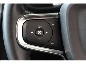 Volvo XC40 Estate, Petrol Plug-in Hybrid, 2022, Black
