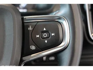 Volvo XC40 Estate, Petrol Plug-in Hybrid, 2022, Black