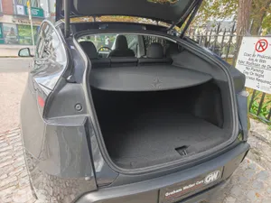 Tesla Model Y MPV, Electric, 2026, Grey