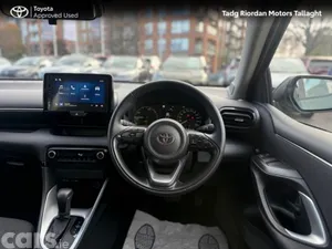 Toyota Yaris Hatchback, Petrol Hybrid, 2026, Green