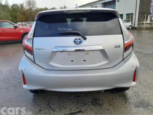 Toyota Aqua Hatchback, Petrol Hybrid, 2020, Silver
