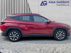 Hyundai Tucson MPV, Diesel, 2022, Red