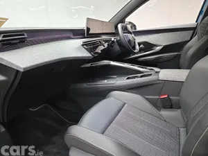 Peugeot 5008 SUV, Electric, 2025, Blue