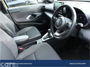 Toyota Yaris Cross Hatchback, Petrol Hybrid, 2024, Yellow