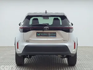 Toyota Yaris Cross SUV, Petrol Hybrid, 2024, White