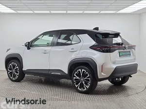 Toyota Yaris Cross SUV, Petrol Hybrid, 2024, White