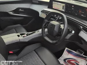 Peugeot 3008 SUV, Petrol Hybrid, 2026, Grey