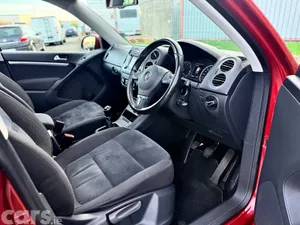 Volkswagen Tiguan SUV, Diesel, 2015, Red
