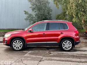 Volkswagen Tiguan SUV, Diesel, 2015, Red
