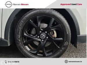 Toyota C-HR Hatchback, Petrol Hybrid, 2019, White