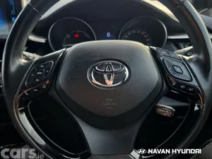 Toyota C-HR Hatchback, Petrol Hybrid, 2019, White